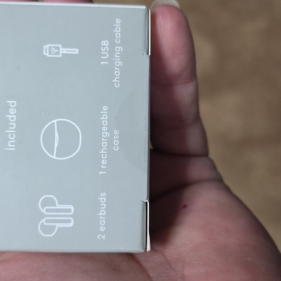 Heyday Wireless Earbuds in Blue and Orange - Picture 4 of 4